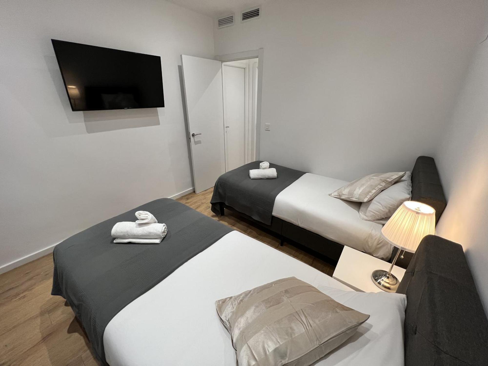Apartamenticos Plaza Las Armas III Zaragoza Exterior photo