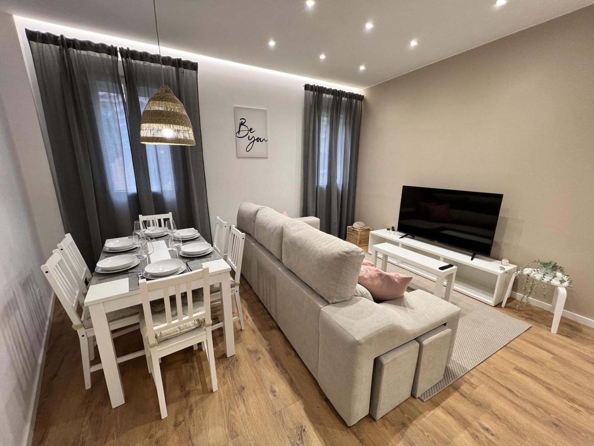 Apartamenticos Plaza Las Armas III Zaragoza Exterior photo